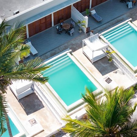 Pili Pili Orient Beach Resort Bwejuu Eksteriør billede